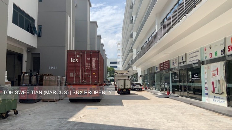 Link @ AMK (D20), Factory #606293671